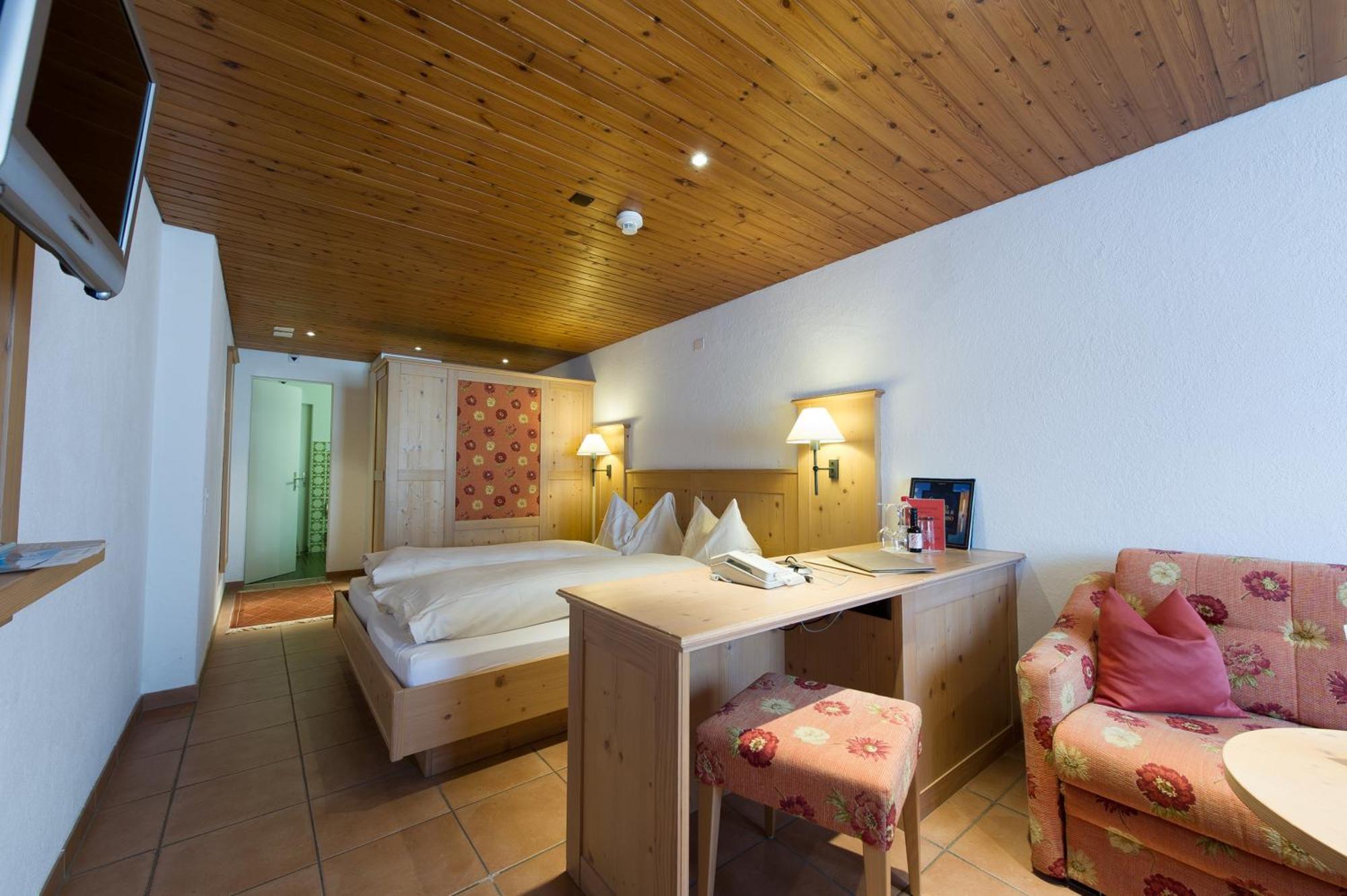 Alpenblick & Restaurant By Interlaken Hotel