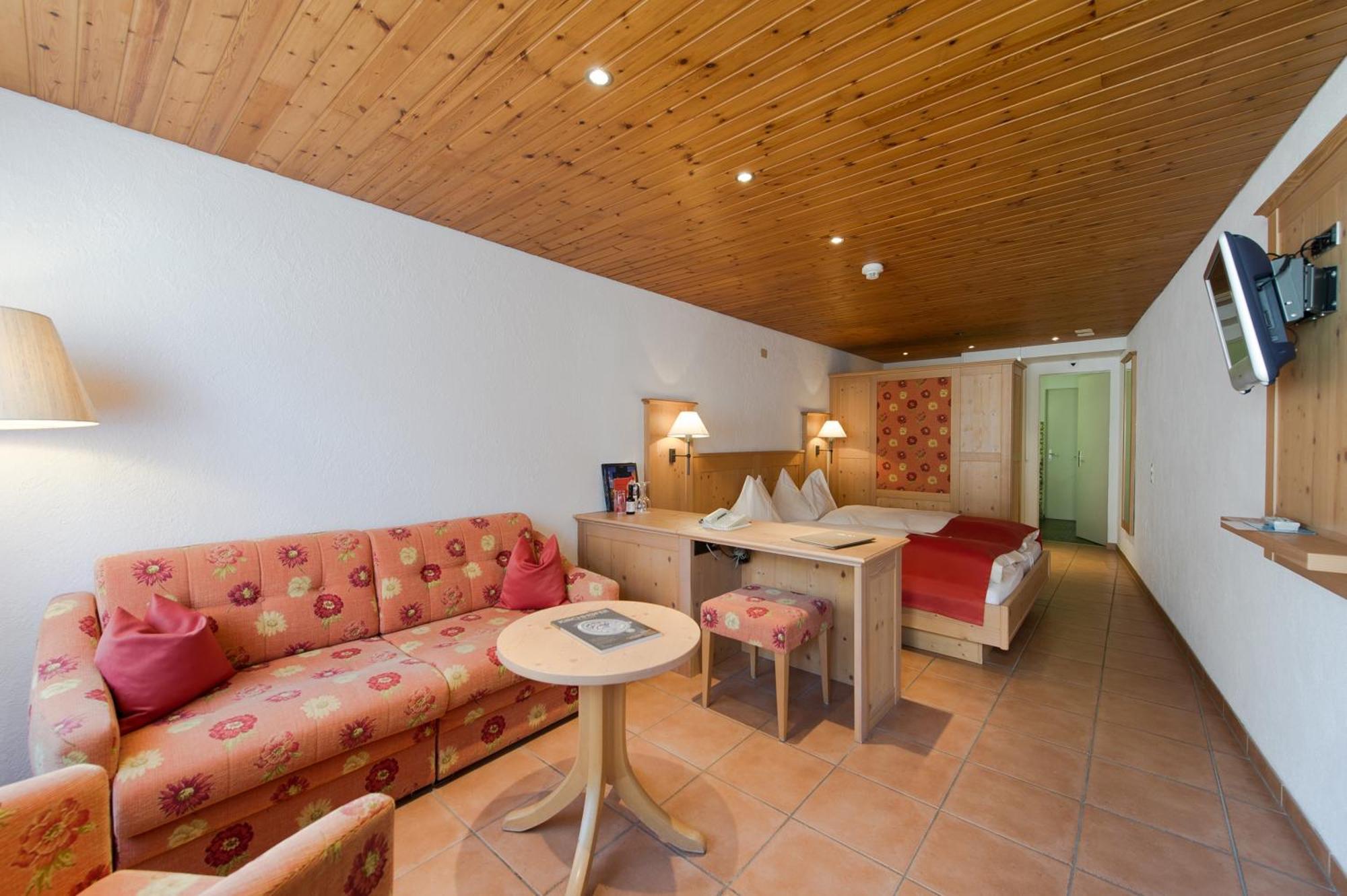 Alpenblick & Restaurant By Interlaken Hotel 3*